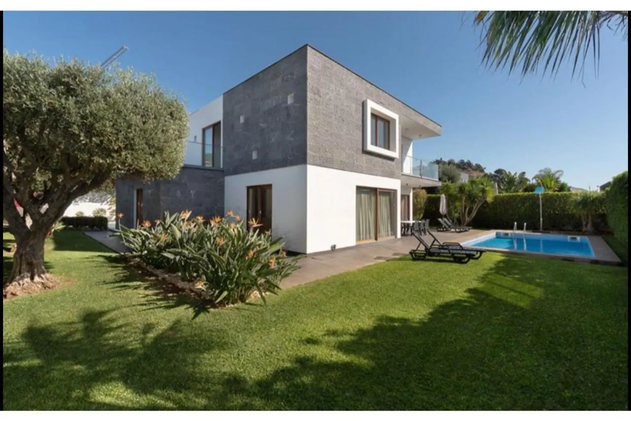 Villa Victoria With Private Heated Pool Funchal  Portugal